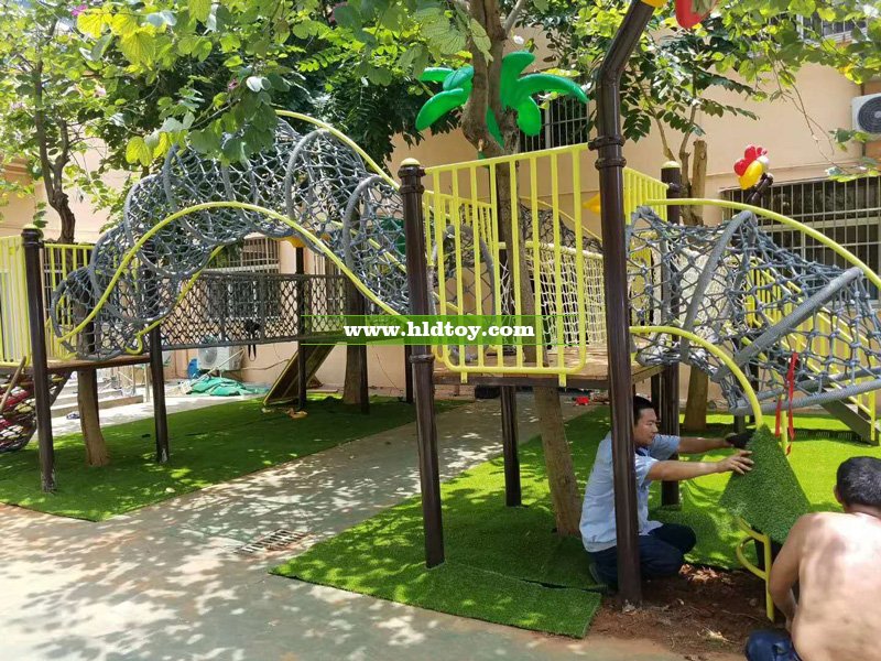 海口市秀峰幼兒園拓展設(shè)備
