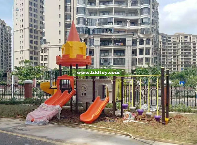 金色陽光幼兒園組合滑梯2