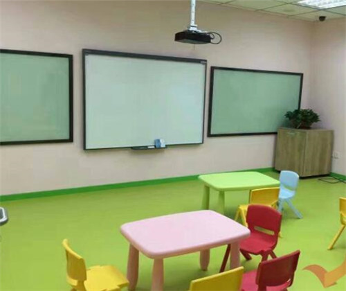 幼兒園橡膠地板有沒有毒？對(duì)孩子有害嗎？